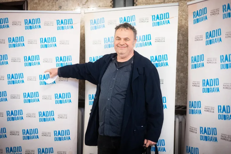 Premijera okupila poznate: Filip Juričić stigao sa sinom, evo tko se sve pojavio