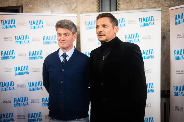 Premijera okupila poznate: Filip Juričić stigao sa sinom, evo tko se sve pojavio