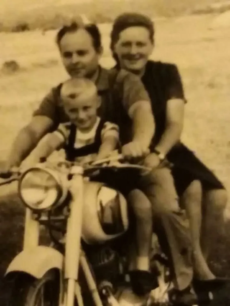 Poslali ste nam va&scaron;e najdraže fotografije s očevima. Raznježili ste nas i dirnuli do suza