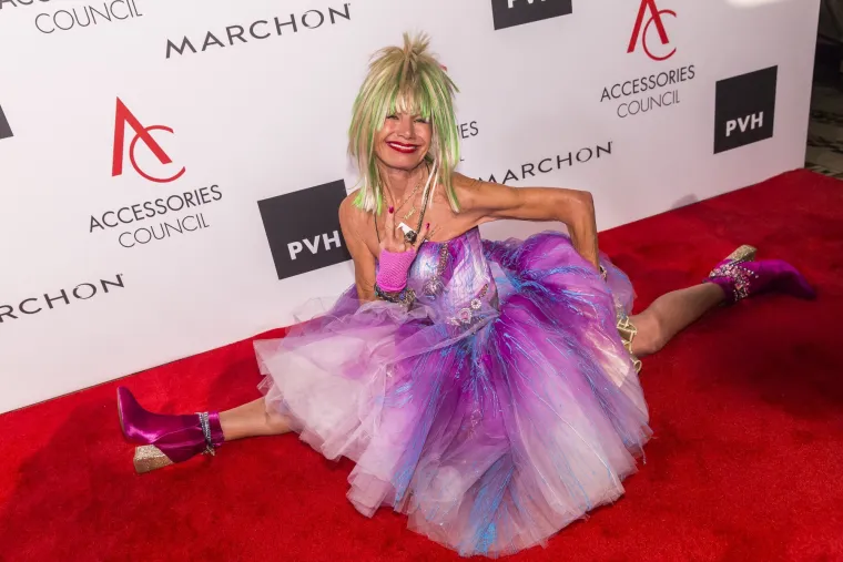 I dalje &scaron;okira javnost: Nitko ne vjeruje koliko ona ima godina i kako prkosi gravitaciji