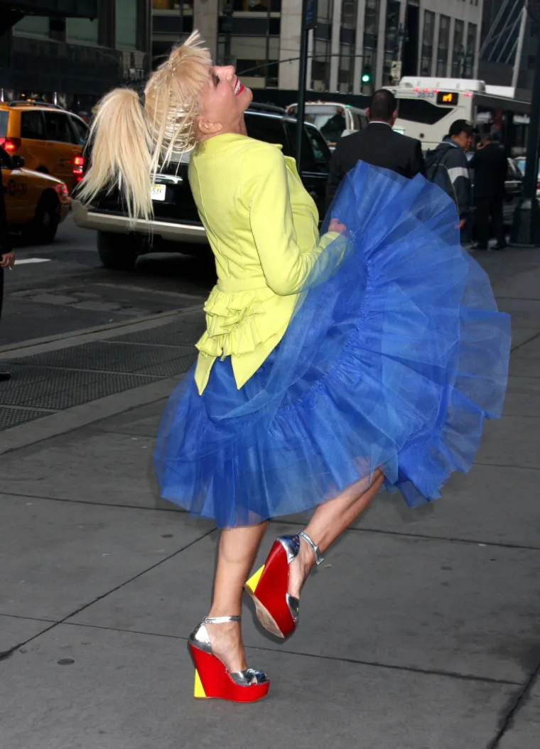 I dalje &scaron;okira javnost: Nitko ne vjeruje koliko ona ima godina i kako prkosi gravitaciji