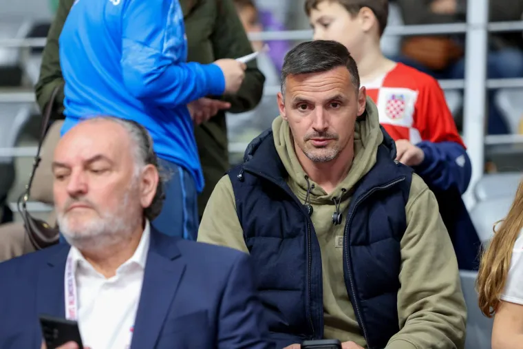 Ljepota, glamur i legende: Evo tko je sve bio na utakmici Hrvatske i &Scaron;vicarske u Zadru