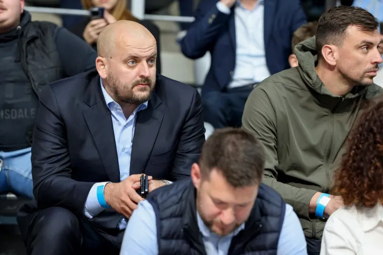 Ljepota, glamur i legende: Evo tko je sve bio na utakmici Hrvatske i &Scaron;vicarske u Zadru