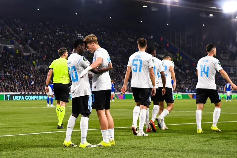 Armada u ratu protiv žestoke navijačke skupine: Ultrasi su samo gledati Riječane na tribini