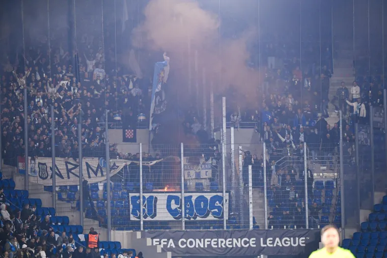 Armada u ratu protiv žestoke navijačke skupine: Ultrasi su samo gledati Riječane na tribini