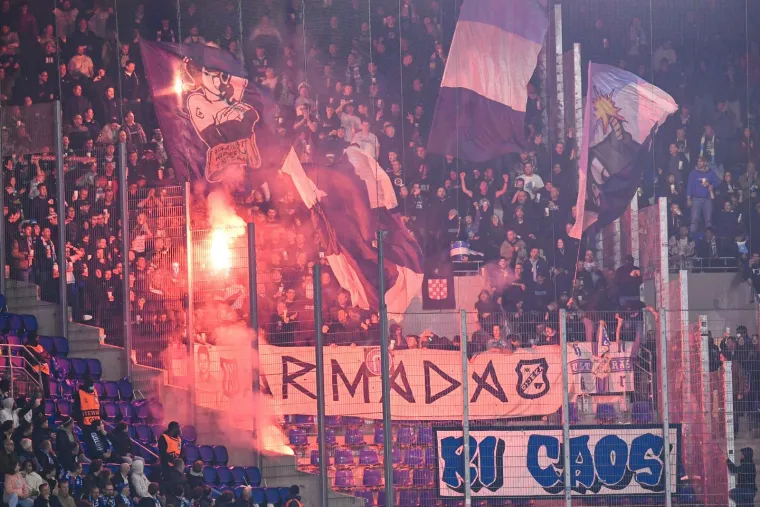 Armada u ratu protiv žestoke navijačke skupine: Ultrasi su samo gledati Riječane na tribini