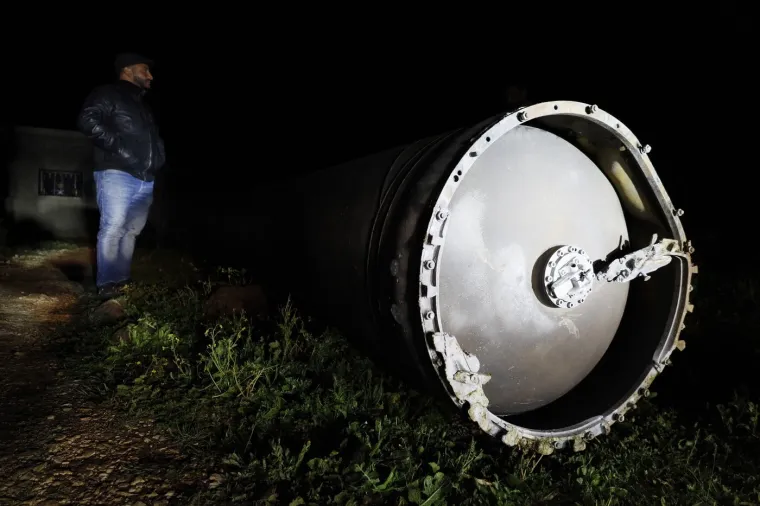 Raketa gre&scaron;kom pala na selo, ljudi su u &scaron;oku: 'Ovo jo&scaron; nismo vidjeli'