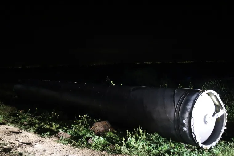 Raketa gre&scaron;kom pala na selo, ljudi su u &scaron;oku: 'Ovo jo&scaron; nismo vidjeli'