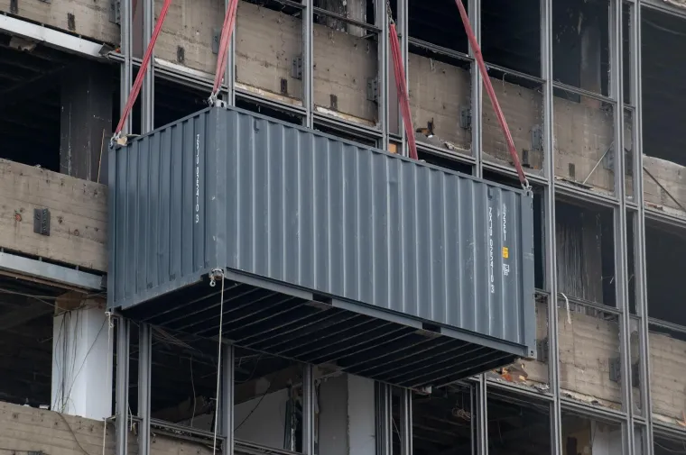 Bageri okupirali Vjesnik, radi se na sve strane: Pogledajte kako izgleda ru&scaron;enje kultnog nebodera