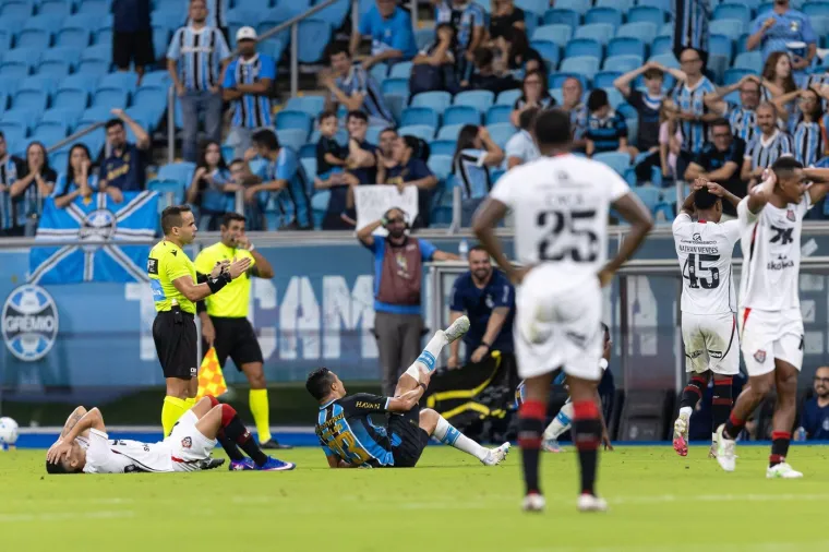 Te&scaron;ka ozljeda zaledila stadion u Brazilu, igrači i navijači ostali u nevjerici