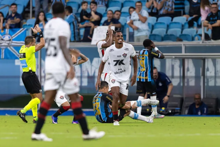 Te&scaron;ka ozljeda zaledila stadion u Brazilu, igrači i navijači ostali u nevjerici