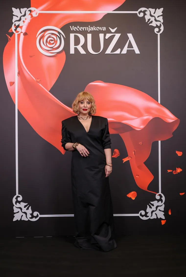 Dodjela Večernjakove ruže: Pogledajte koje su zvijezde zablistale na crvenom tepihu