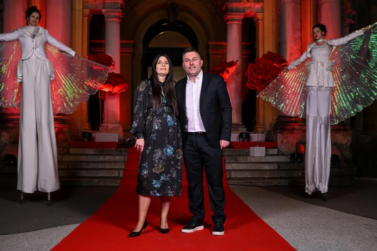 Dodjela Večernjakove ruže: Pogledajte koje su zvijezde zablistale na crvenom tepihu