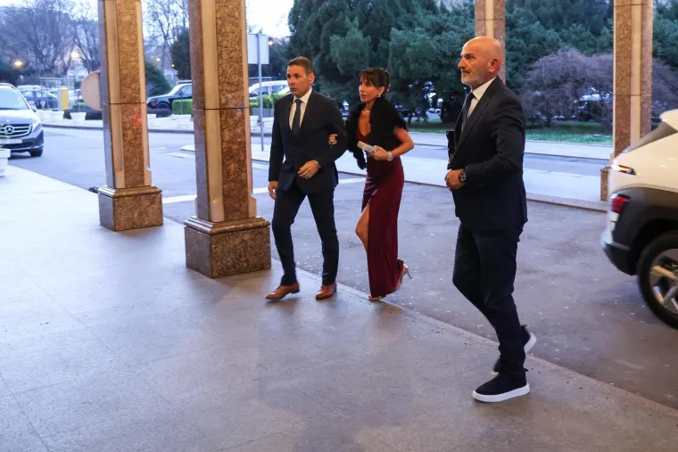 Predsjednik HNS-a se oženio! Pogledajte tko je sve do&scaron;ao na luksuznu svadbu u Westinu