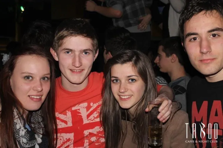 Provod uz lijepe djevojke i narodnjake: Pogledajte kako se izlazilo 2012. na sjeveru Hrvatske