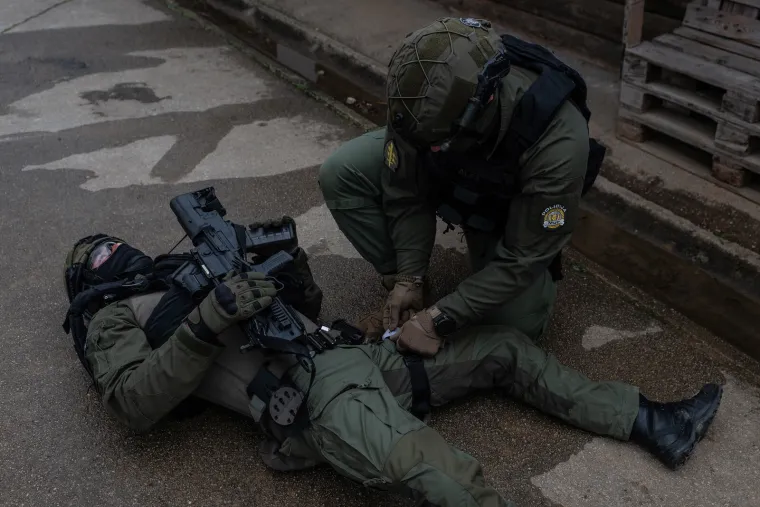 Ne, ovo nije igrica! Ovako se to radi u stvarnom životu: Pogledajte vježbu vojne policije i specijalaca