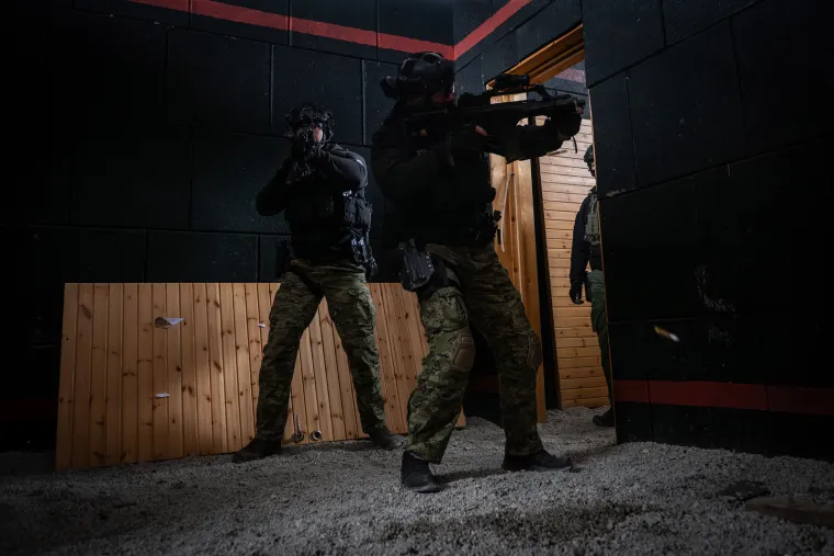 Ne, ovo nije igrica! Ovako se to radi u stvarnom životu: Pogledajte vježbu vojne policije i specijalaca