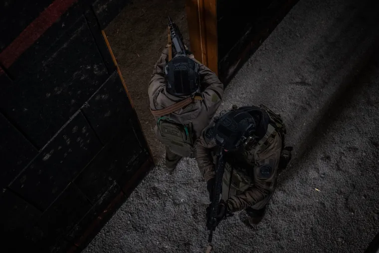 Ne, ovo nije igrica! Ovako se to radi u stvarnom životu: Pogledajte vježbu vojne policije i specijalaca