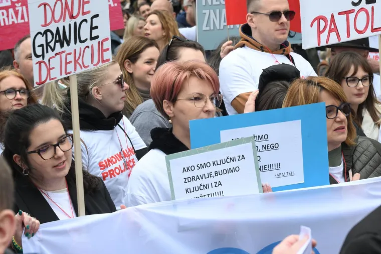 Autobusi iz cijele Hrvatske stigli u Zagreb! Poslana o&scaron;tra poruka Vladi: 'AP, pao si na ispitu'