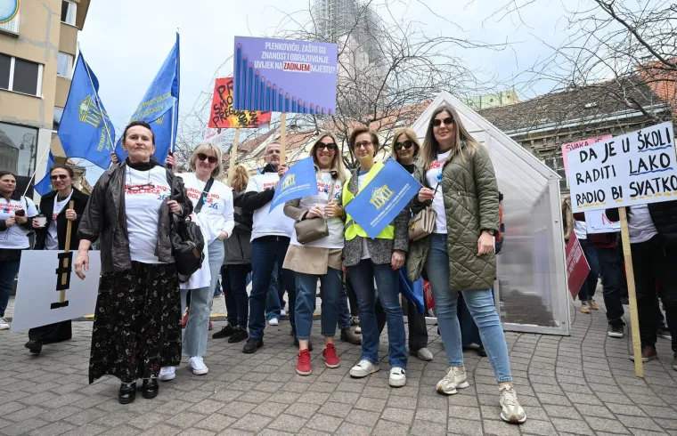 Autobusi iz cijele Hrvatske stigli u Zagreb! Poslana o&scaron;tra poruka Vladi: 'AP, pao si na ispitu'