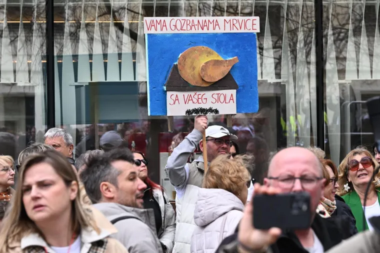 Autobusi iz cijele Hrvatske stigli u Zagreb! Poslana o&scaron;tra poruka Vladi: 'AP, pao si na ispitu'