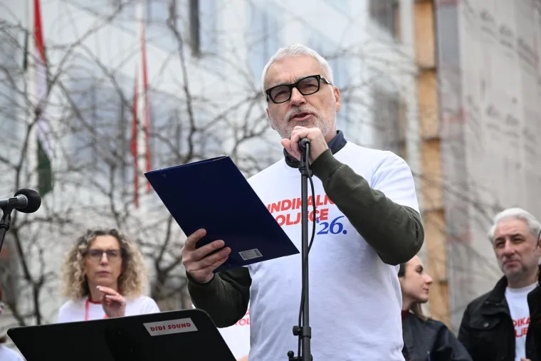 Autobusi iz cijele Hrvatske stigli u Zagreb! Poslana o&scaron;tra poruka Vladi: 'AP, pao si na ispitu'