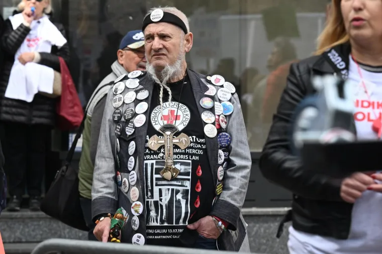 Autobusi iz cijele Hrvatske stigli u Zagreb! Poslana o&scaron;tra poruka Vladi: 'AP, pao si na ispitu'