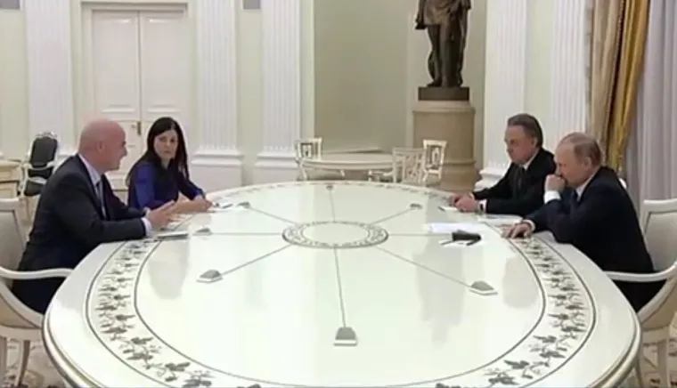 Ona je Putinov as iz rukava! Uz ovu fatalnu prevoditeljicu rijetki čuju &scaron;to Vladimir govori