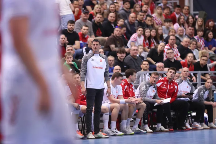 Tribine pune ljepote, glamura i poznatih lica: Evo tko je bio na utakmici Hrvatska - &Scaron;vicarska