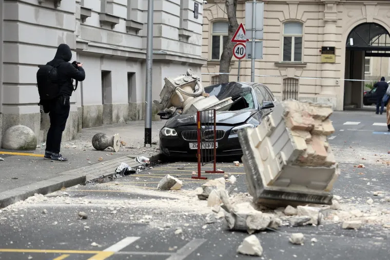 Kao da je bilo jučer: Držali smo smo se skupa, a nismo smjeli. Zemlja se tresla, cigle su padale...