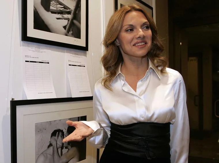 Bila je najveća zvijezda 90-ih, biv&scaron;i ju je izbacio na ulicu: Evo kako se mijenjala Vlatka Pokos