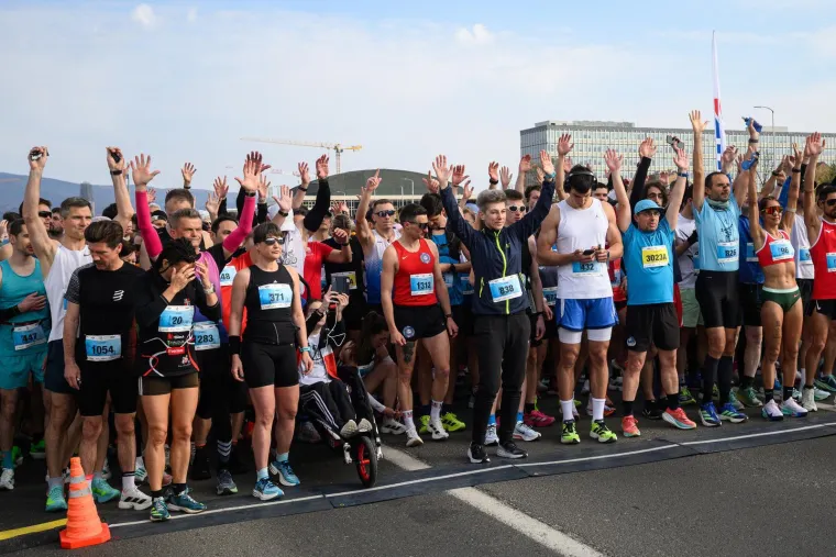 Tisuće ljudi jutros trčalo Zagrebom: Pogledajte atmosferu ispred NSK