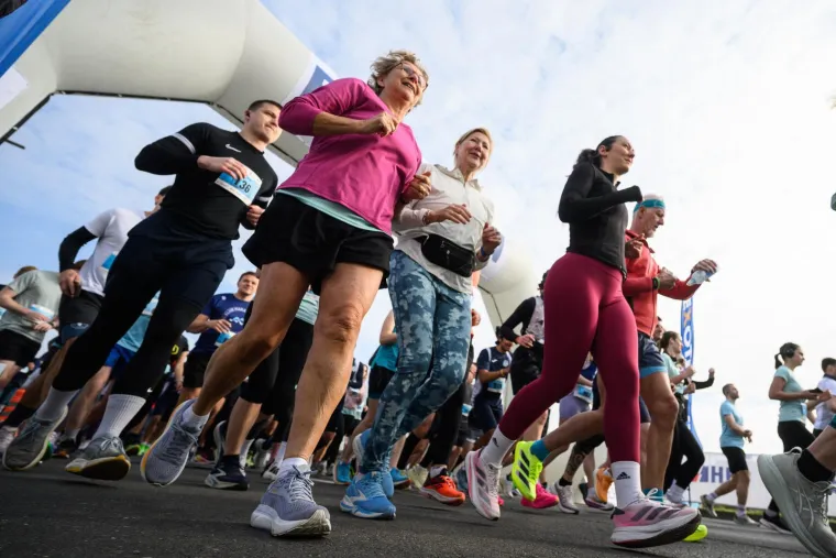 Tisuće ljudi jutros trčalo Zagrebom: Pogledajte atmosferu ispred NSK