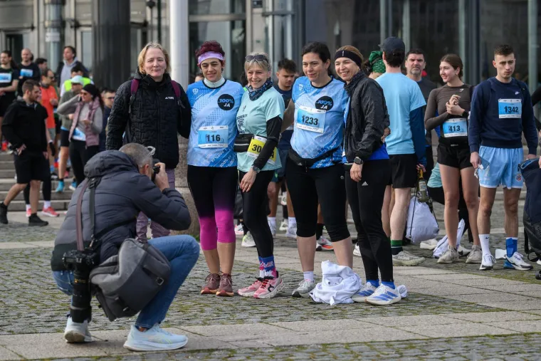 Tisuće ljudi jutros trčalo Zagrebom: Pogledajte atmosferu ispred NSK