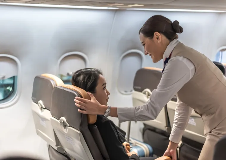 Izbjegnite neugodu, kaznu, pa čak i zatvor: 25 stvari koje nikada ne biste smjeli raditi u avionu