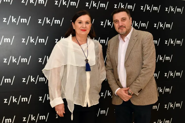 Domaći glumci se okupili u ZKM-u, a svi su gledali novi imidž Bojane Gregorić Vejzović