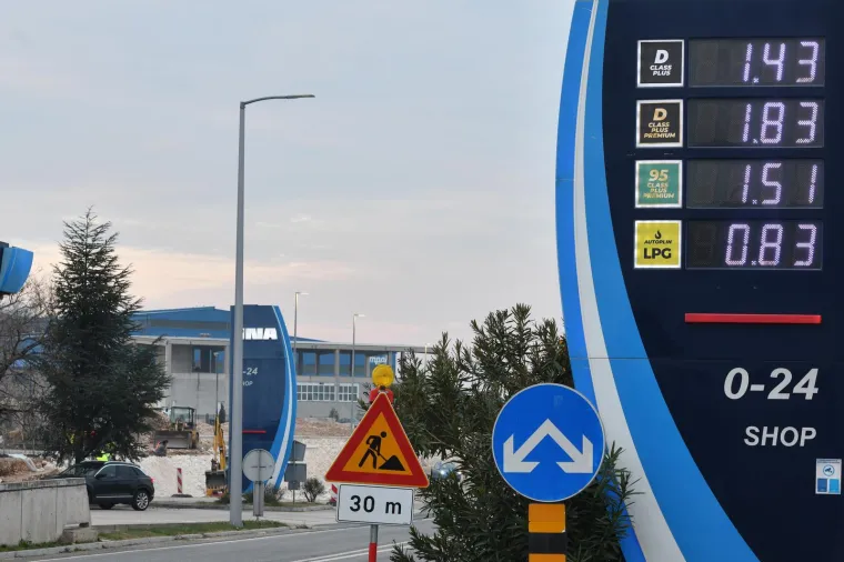 Hrvati nikad nisu skuplje tankali: Pogledajte koliko smo gorivo plaćali prije &scaron;est godina