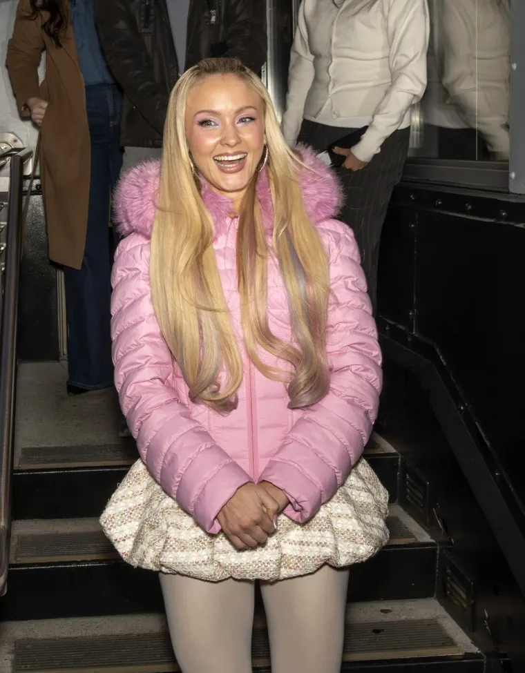 Plavokosu Zaru Larsson uspoređuju s Barbie, a jedan komentar ju je ko&scaron;tao tri milijuna