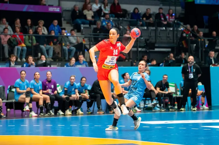 Sara dobiva svakakve poruke od poznatih osoba: Izbacili je iz stana jer je odbila sina važne osobe