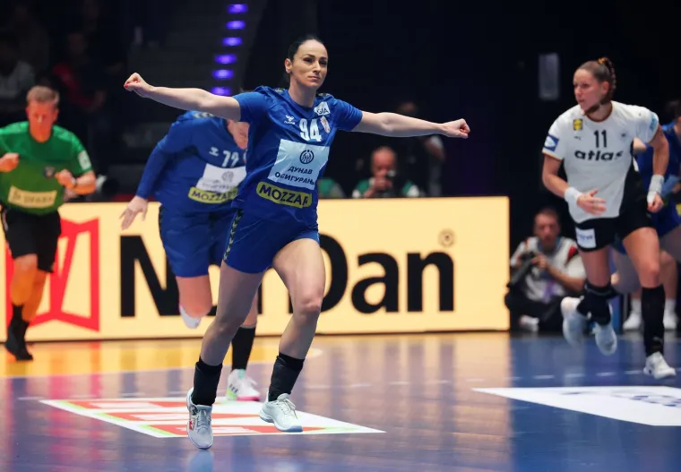 Sara dobiva svakakve poruke od poznatih osoba: Izbacili je iz stana jer je odbila sina važne osobe