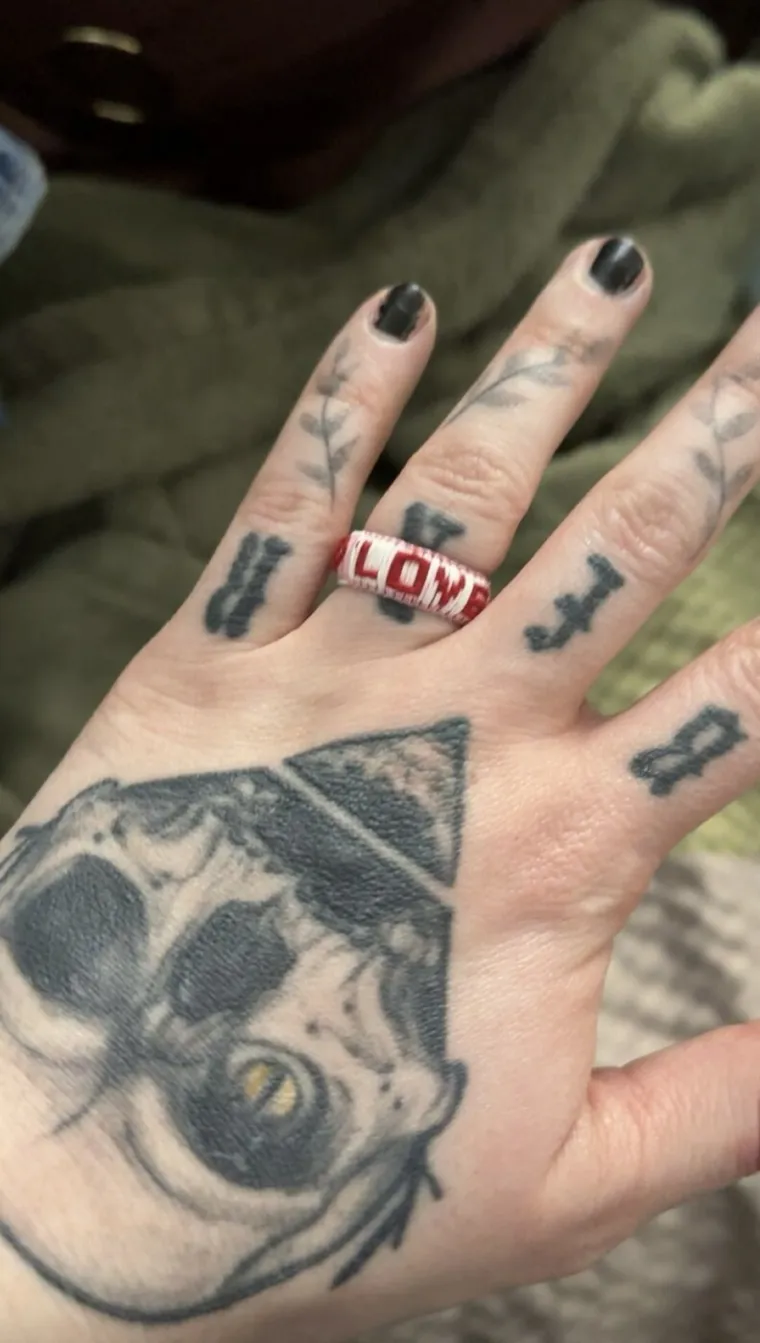 Ljubav ili ludilo? Zaljubila se u zatvorenika i udala iza re&scaron;etaka, a jedan potez sve je &scaron;okirao