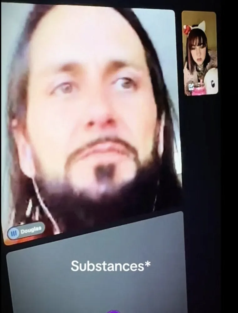 Ljubav ili ludilo? Zaljubila se u zatvorenika i udala iza re&scaron;etaka, a jedan potez sve je &scaron;okirao