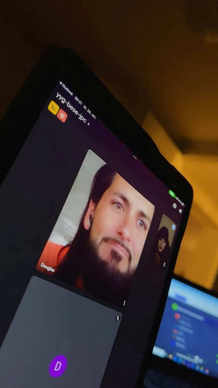 Ljubav ili ludilo? Zaljubila se u zatvorenika i udala iza re&scaron;etaka, a jedan potez sve je &scaron;okirao