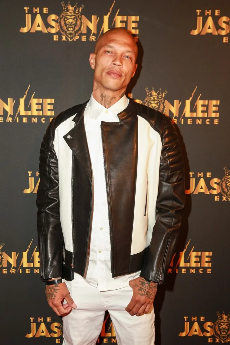 Žene su mu u zatvor slale goli&scaron;ave fotografije i novac: Ovako sada izgleda 'najzgodniji robija&scaron;'