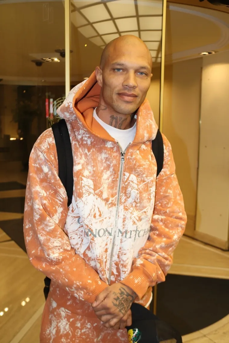 Žene su mu u zatvor slale goli&scaron;ave fotografije i novac: Ovako sada izgleda 'najzgodniji robija&scaron;'