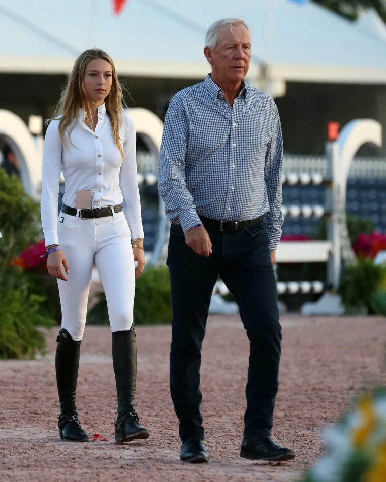 Kći milijardera Stevea Jobsa prava je ljepotica, a nije nasljedila ni&scaron;ta: Ovako izgleda danas