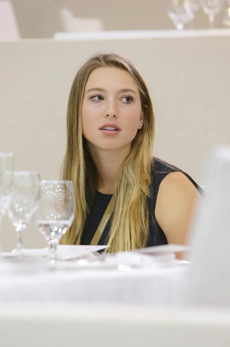 Kći milijardera Stevea Jobsa prava je ljepotica, a nije nasljedila ni&scaron;ta: Ovako izgleda danas