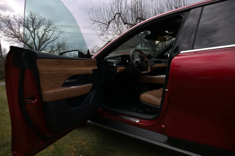 Je li ovo najljep&scaron;i automobil dana&scaron;njice? Mislili su na ba&scaron; svaki detalj, pogledajte ljepoticu