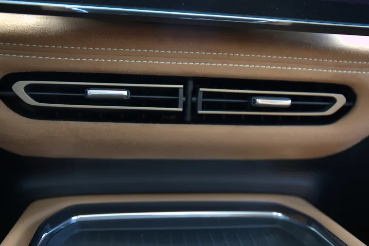 Je li ovo najljep&scaron;i automobil dana&scaron;njice? Mislili su na ba&scaron; svaki detalj, pogledajte ljepoticu