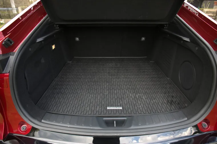 Je li ovo najljep&scaron;i automobil dana&scaron;njice? Mislili su na ba&scaron; svaki detalj, pogledajte ljepoticu